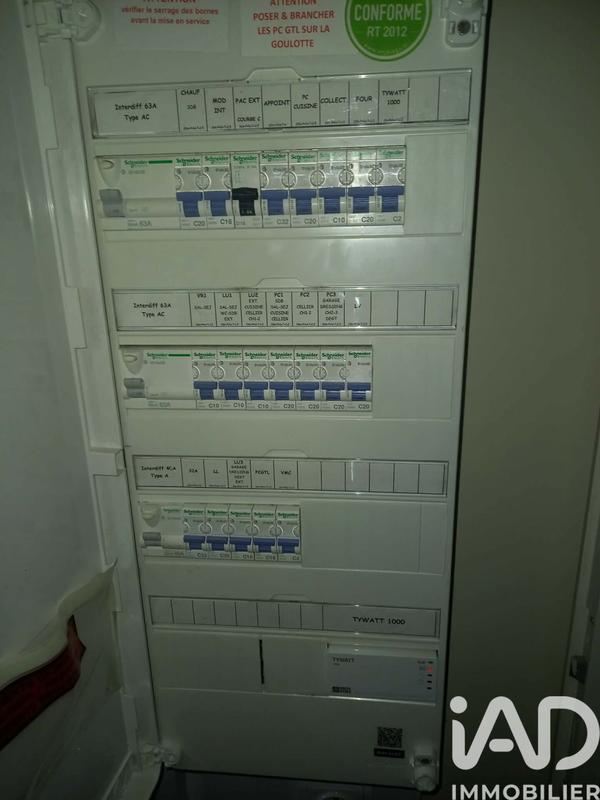 Maison - 96 m² - 4 pièces