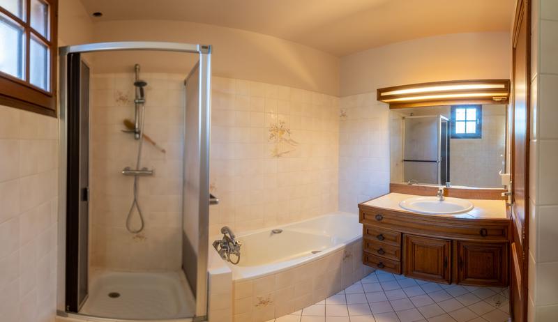 Maison - 140 m² - 7 pièces