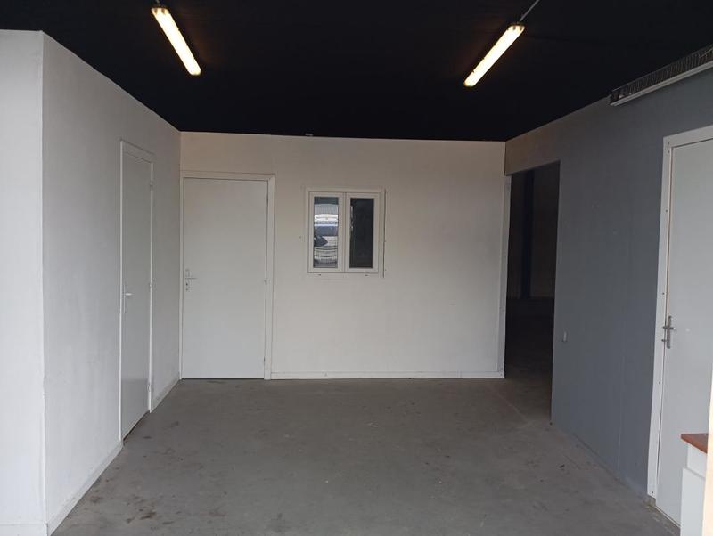 Entrepôt - 94 m²