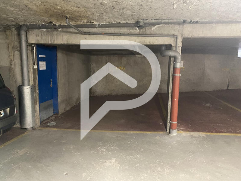 Parking - 14 m²