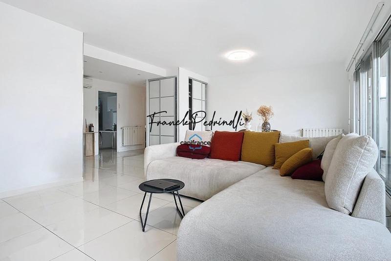 Appartement - 92 m² - 3 pièces