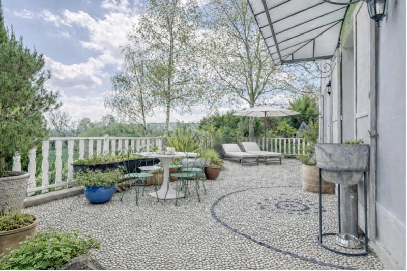 Appartement - 230 m² - 8 pièces