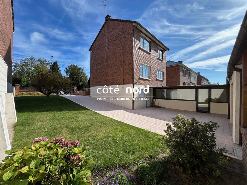 Maison - 84 m² - 4 pièces