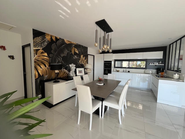 Villa - 141 m² - 7 pièces