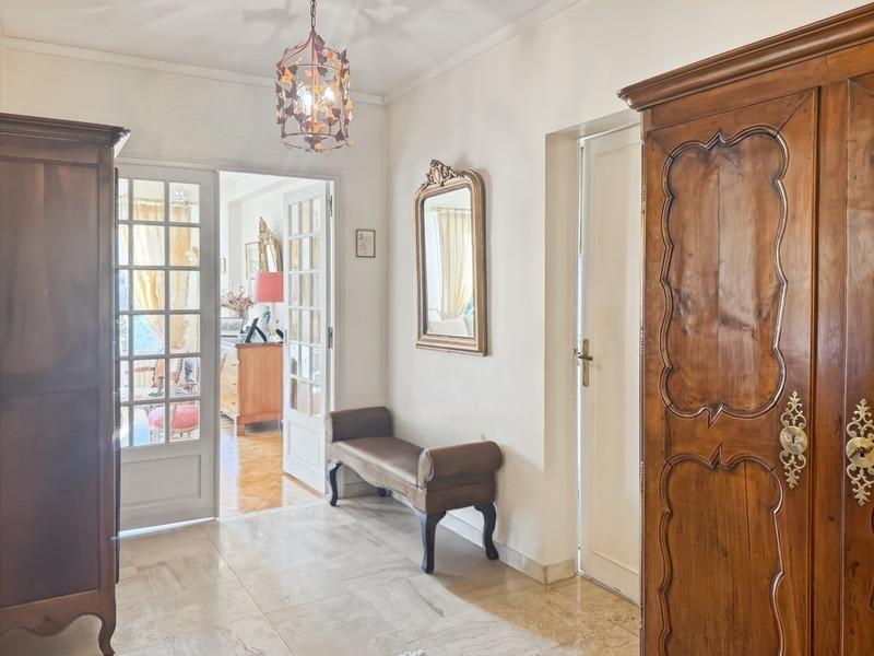 Appartement bourgeois - 130 m² - 5 pièces