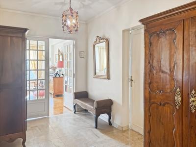 Appartement bourgeois - 130 m² - 5 pièces