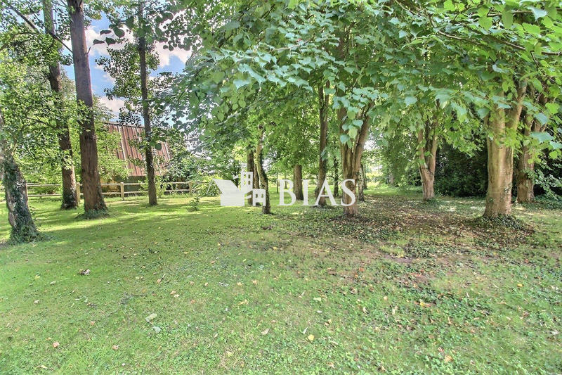 Maison - 220 m² - 6 pièces