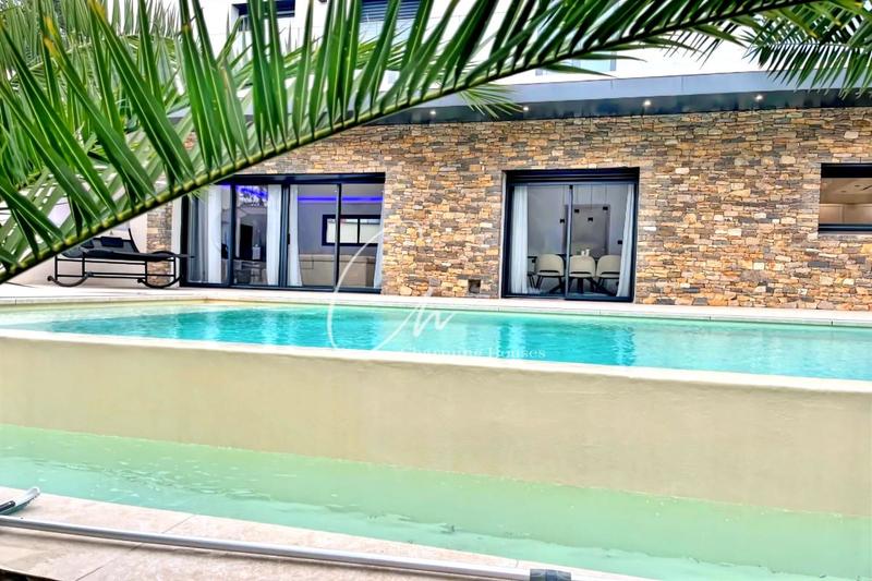 Maison - 187 m² - 6 pièces