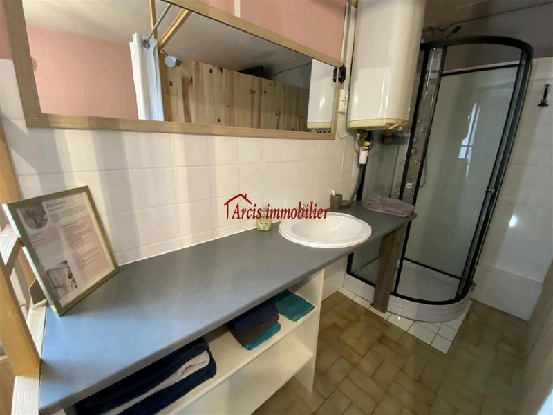 Maison - 180 m² - 10 pièces