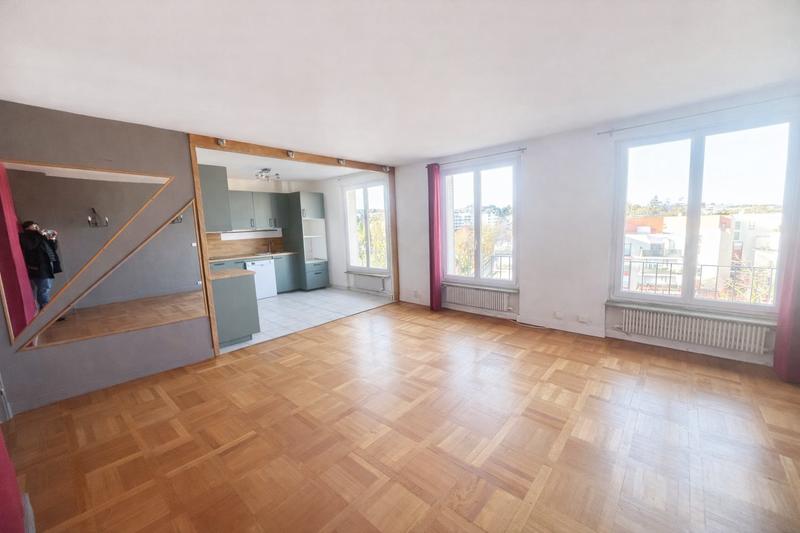 Appartement - 102 m² - 5 pièces