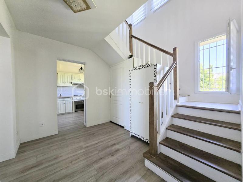 Maison - 137 m² - 6 pièces