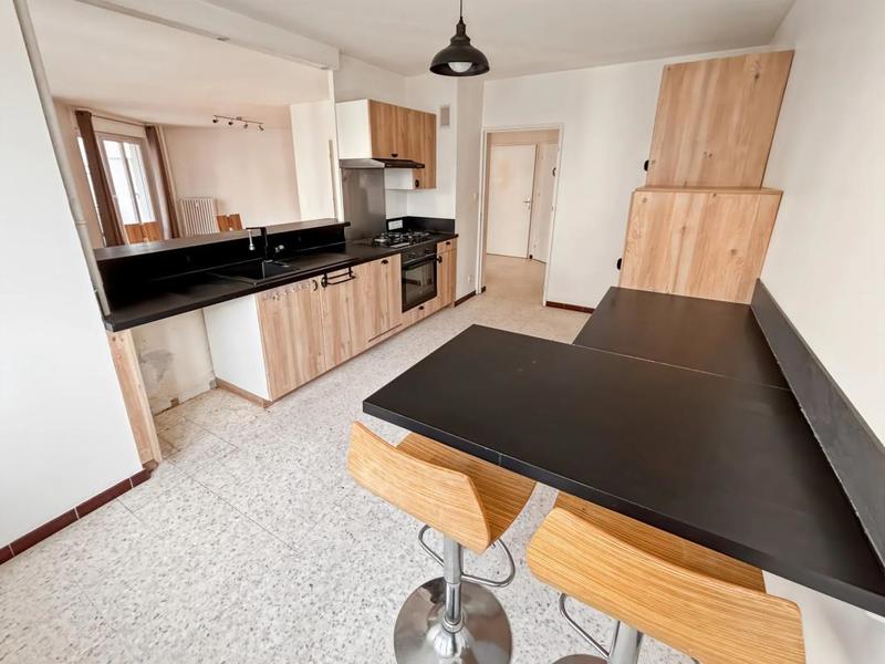 Appartement - 95 m² - 4 pièces