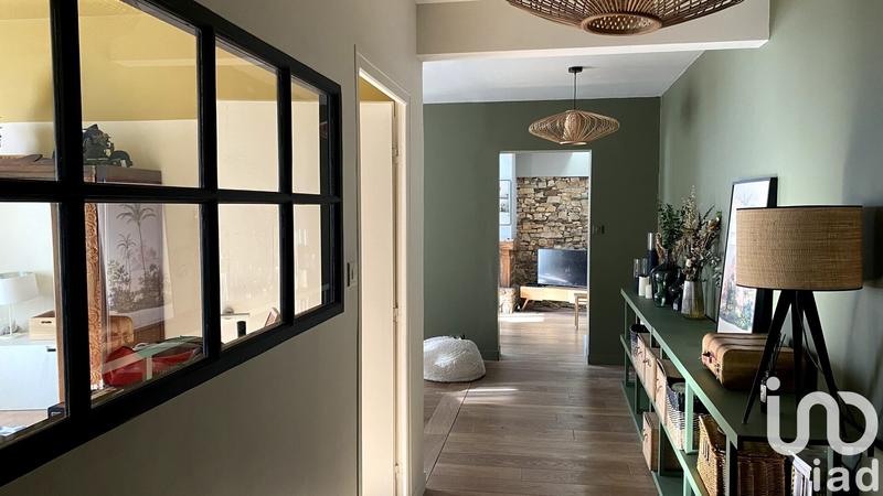 Maison - 220 m² - 7 pièces