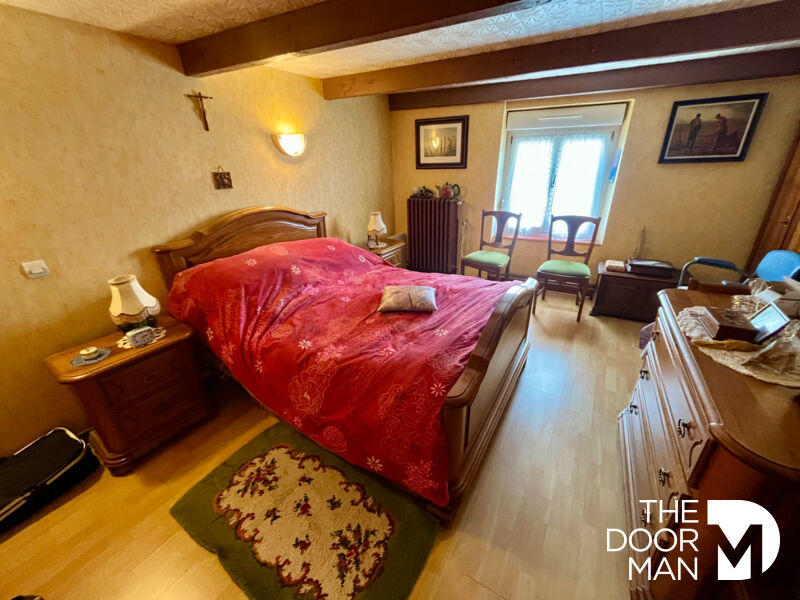 Maison - 96 m² - 5 pièces