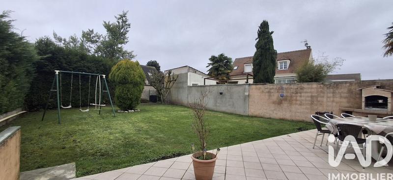 Maison - 96 m² - 5 pièces