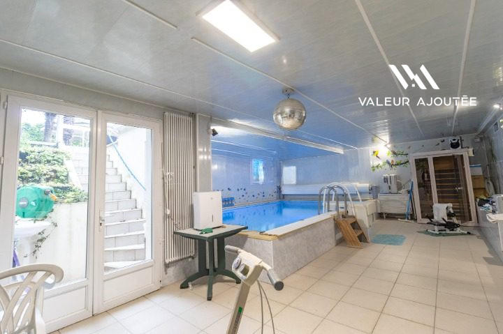 Maison ancienne - 170 m² - 7 pièces