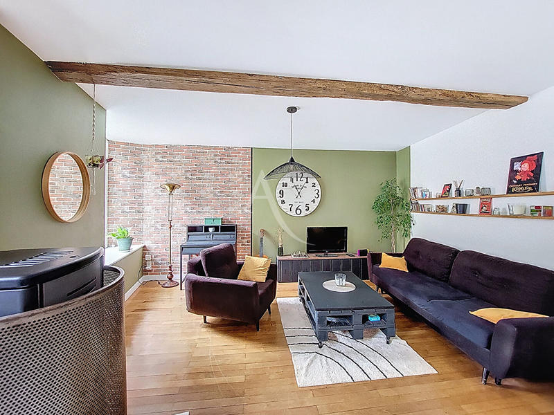 Maison - 90 m² - 5 pièces