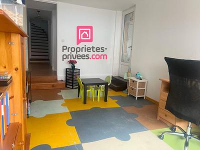 Maison - 215 m² - 7 pièces