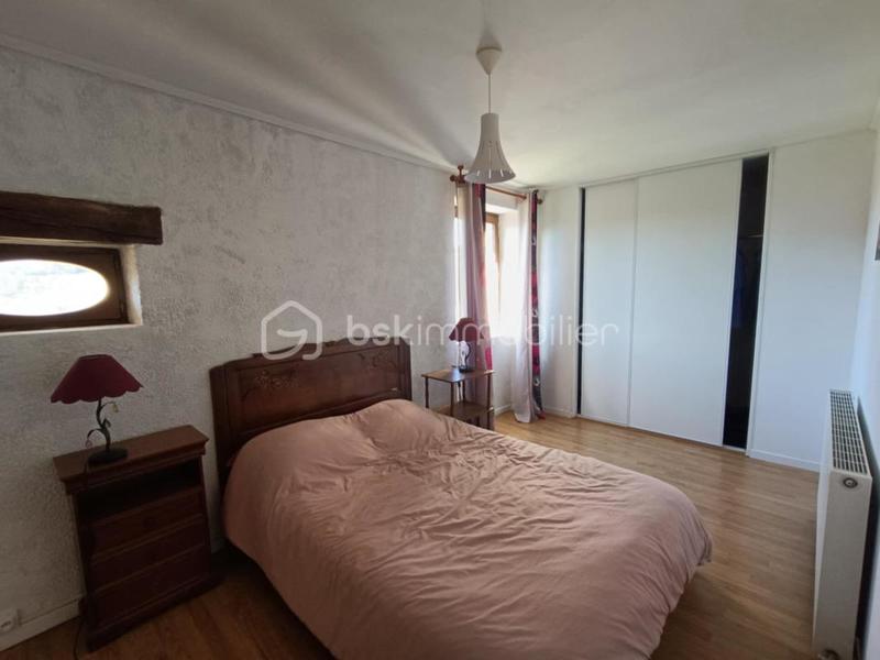 Maison en pierre - 132 m² - 6 pièces