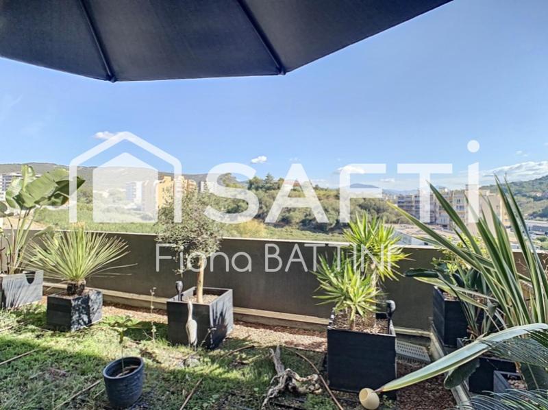 Appartement - 92 m² - 4 pièces