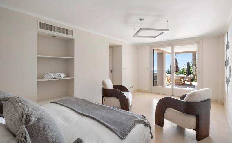 Villa - 350 m² - 9 pièces