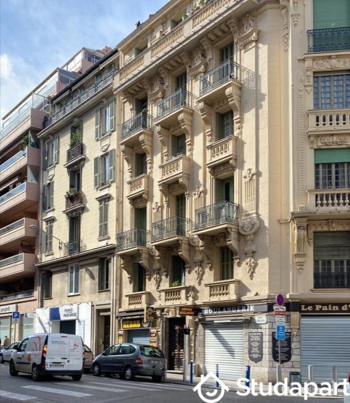 Chambre - 14 m² - 1 pièce