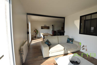 Maison traditionnelle - 85 m² - 4 pièces