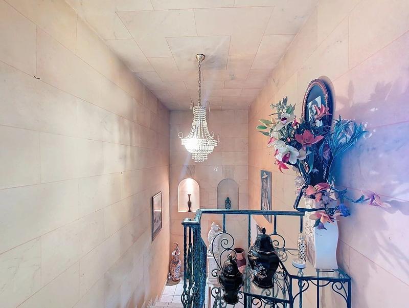 Maison - 200 m² - 6 pièces