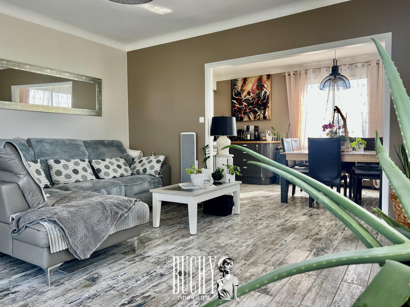 Maison - 120 m² - 6 pièces