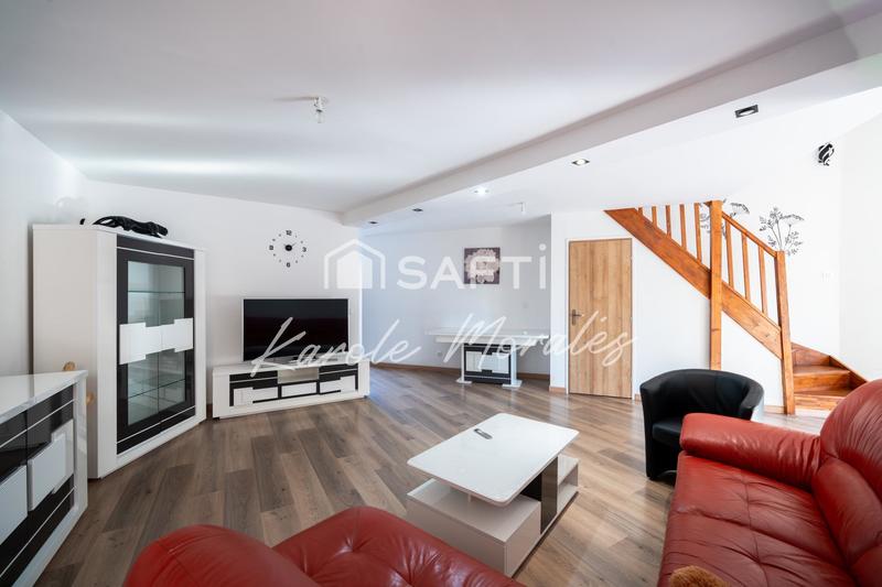 Maison - 300 m² - 8 pièces