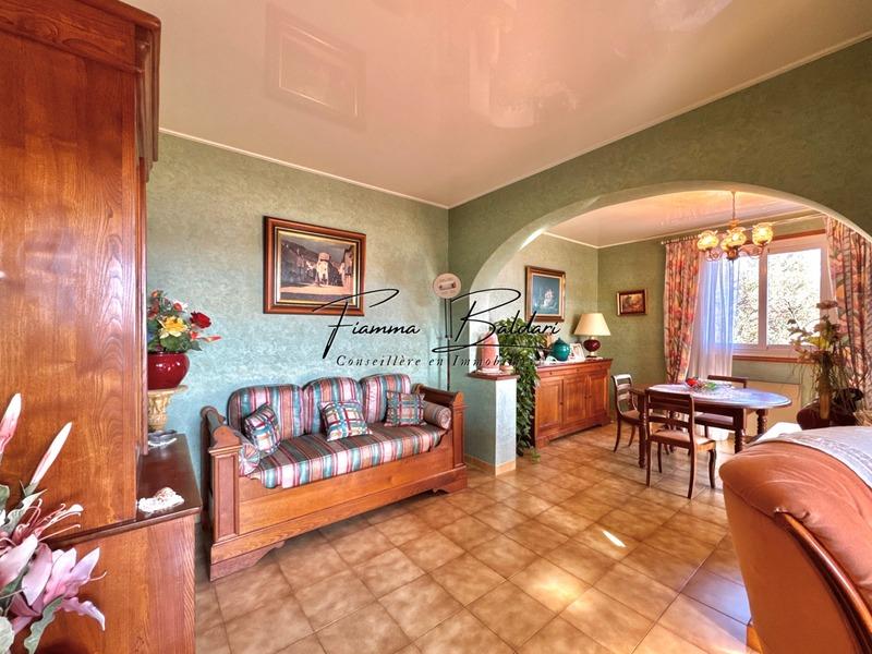 Maison - 123 m² - 5 pièces