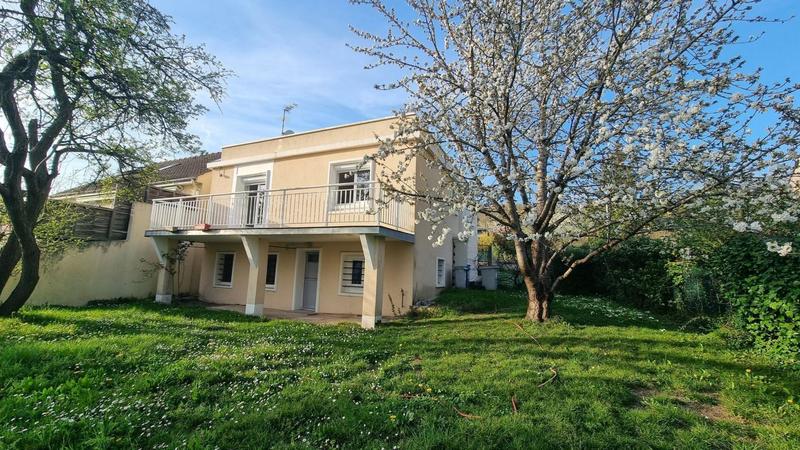 Maison - 82 m² - 3 pièces