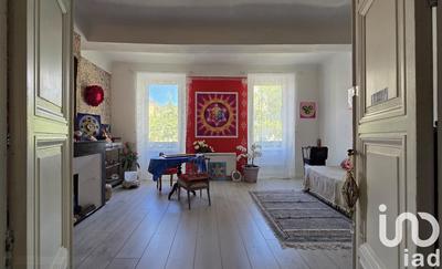 Maison - 197 m² - 7 pièces