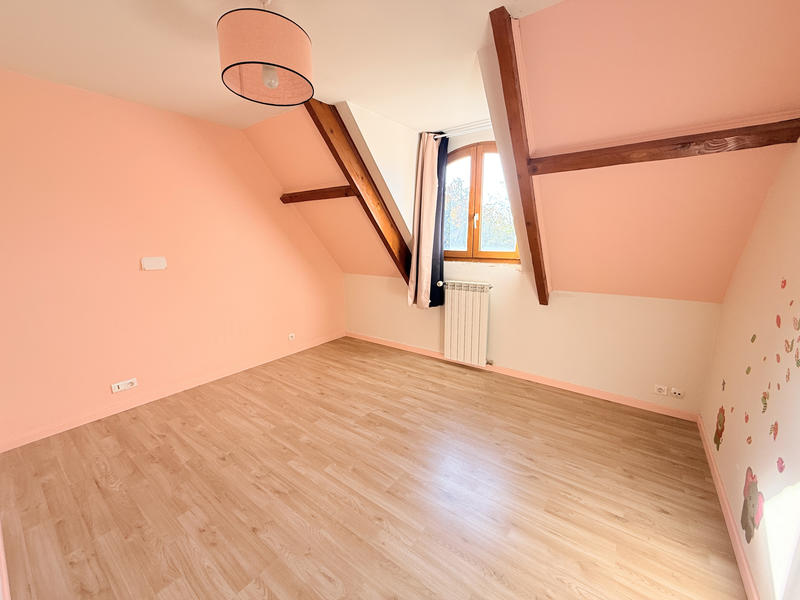 Maison - 230 m² - 8 pièces