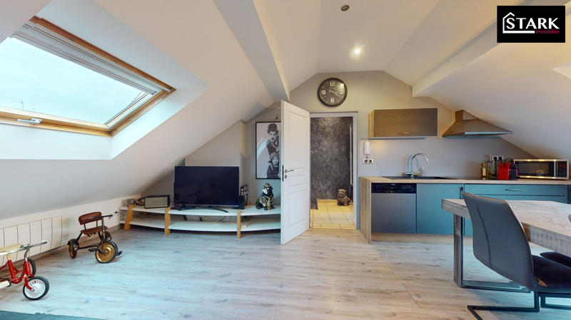 Appartement - 90 m² - 4 pièces