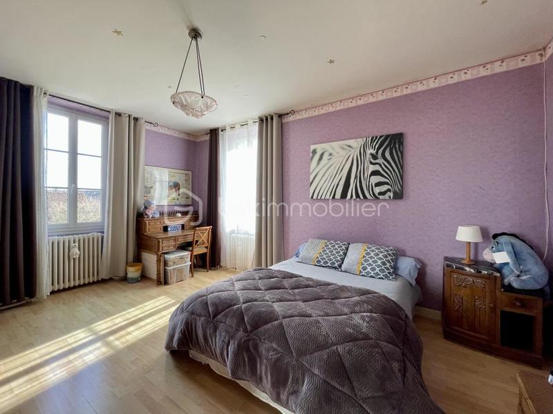 Maison en pierre - 186 m² - 7 pièces