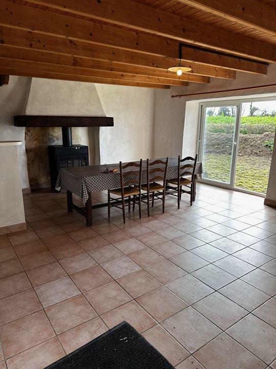 Maison en pierre - 75 m² - 4 pièces