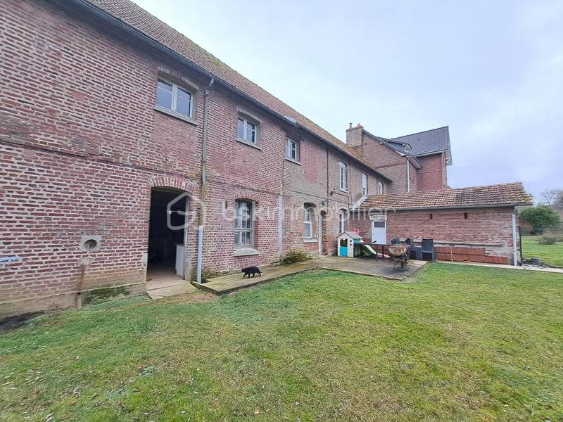 Maison - 310 m² - 11 pièces