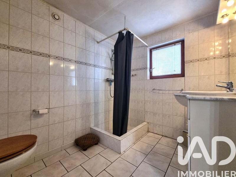 Maison - 330 m² - 9 pièces
