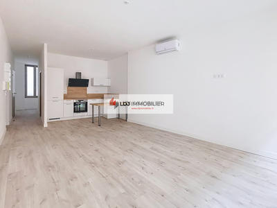 Appartement - 85 m² - 4 pièces