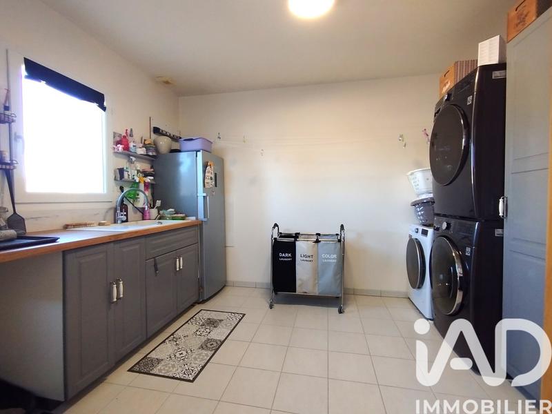 Maison - 213 m² - 9 pièces