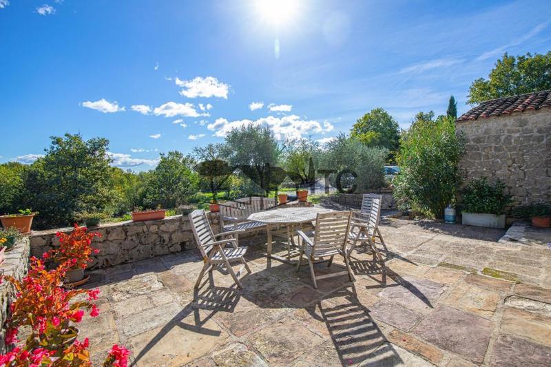 Corps de ferme - 198 m² - 7 pièces