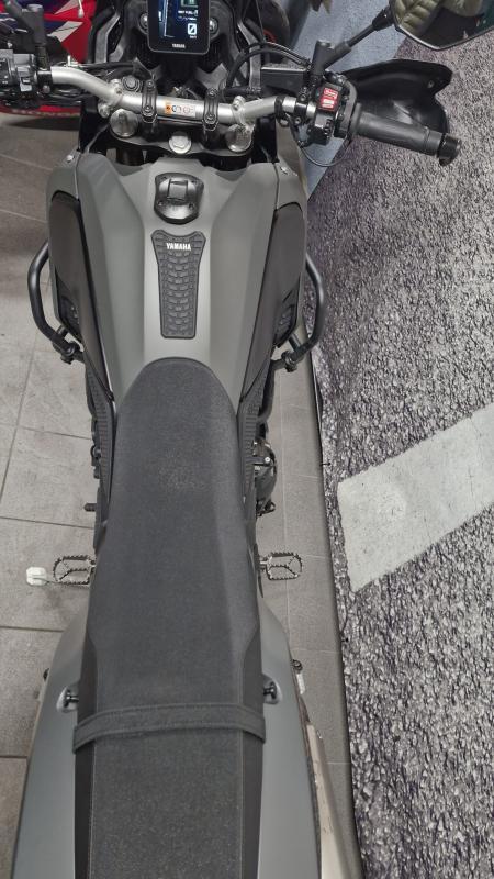 Yamaha Xtz Ténéré 700- Gris foncé- 09/2023 – 3 689 km – Très équipée 700