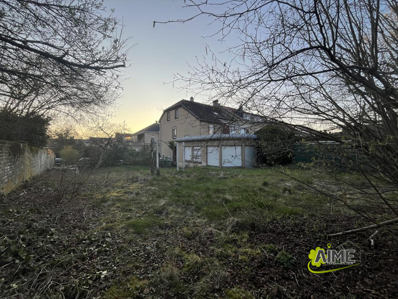 Maison - 207 m² - 10 pièces