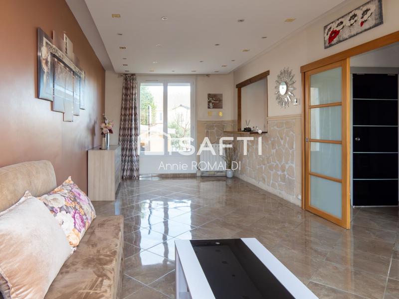 Maison - 115 m² - 6 pièces