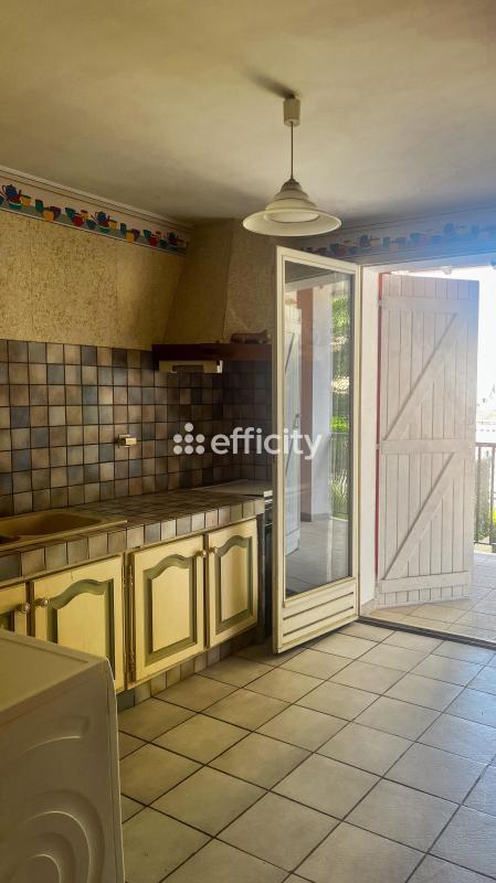 Maison - 264 m² - 6 pièces