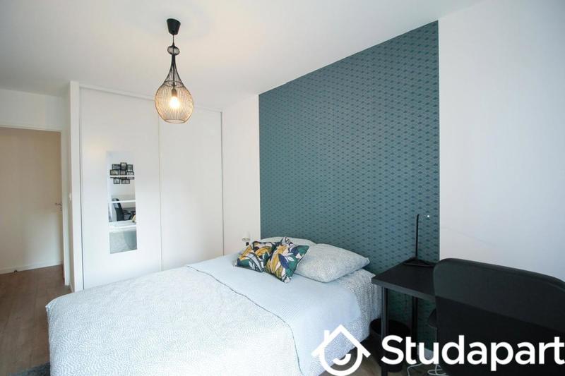 Chambre - 13 m² - 1 pièce