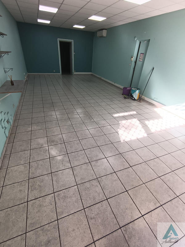 Local commercial - 71 m²