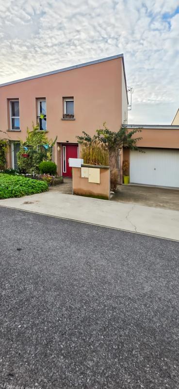 Maison - 86 m² - 4 pièces