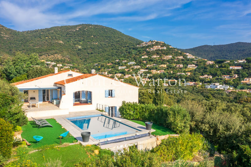 Villa - 200 m² - 6 pièces